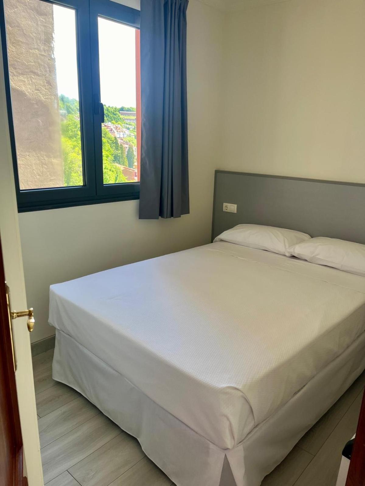 טינאו Apartamentos Turisticos Palacio De Meras מראה חיצוני תמונה